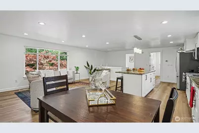 11040 40th Avenue NE, Seattle, WA 98125 - Photo 7