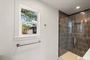 10215 135th Cir NE, Kirkland, WA 98033 - Photo 15