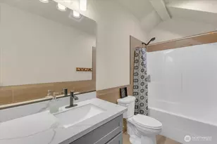 1273 Beach Dr E, Port Orchard, WA 98366 - Photo 31