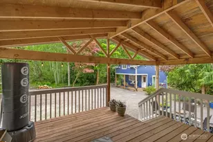 1273 Beach Dr E, Port Orchard, WA 98366 - Photo 33