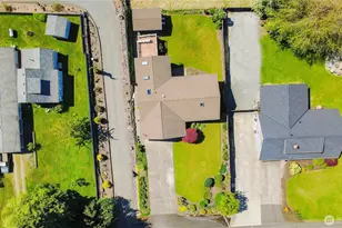 2004 7th St SW, Puyallup, WA 98371 - Photo 35
