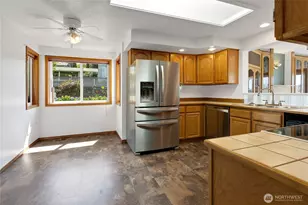2004 7th St SW, Puyallup, WA 98371 - Photo 11