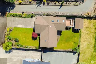 2004 7th St SW, Puyallup, WA 98371 - Photo 33