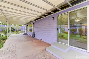20426 Dayton Ave N, Shoreline, WA 98133 - Photo 23