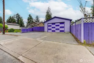 20426 Dayton Ave N, Shoreline, WA 98133 - Photo 29
