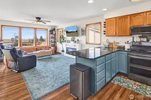 1818 35th St, Bellingham, WA 98229 - Photo 7