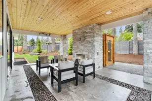 12608 NE 30th St, Bellevue, WA 98005 - Photo 35