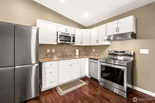 6804 Vandermark Rd, Bonney Lake, WA 98391 - Photo 29