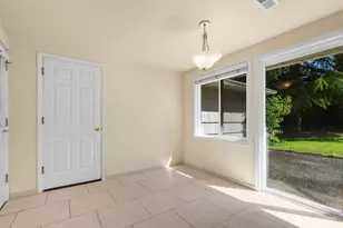10435 SE 13th St, Bellevue, WA 98004 - Photo 13