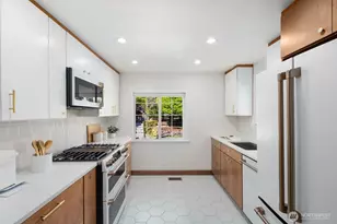7508 30th Ave SW, Seattle, WA 98126 - Photo 9