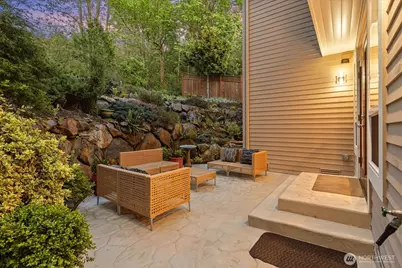 2290 140th Way SE, Bellevue, WA 98007 - Photo 33