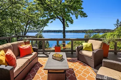 7447 W Mercer Way, Mercer Island, WA 98040 - Photo 17