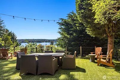 7447 W Mercer Way, Mercer Island, WA 98040 - Photo 33