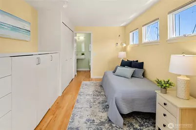 2466 Westlake Avenue N #19, Seattle, WA 98109 - Photo 13