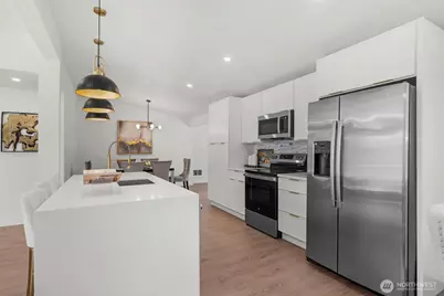 5319 201st Place SW, Lynnwood, WA 98036 - Photo 9