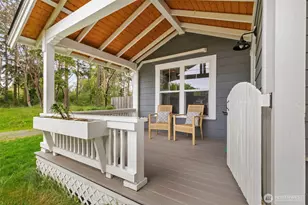 712 McPherson St, Port Townsend, WA 98368 - Photo 3