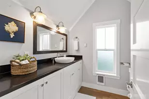 712 McPherson St, Port Townsend, WA 98368 - Photo 25