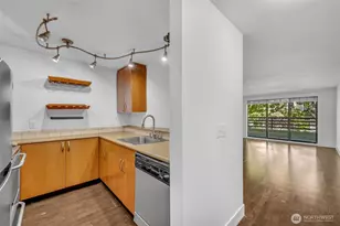 3401 Wallingford Ave N, Seattle, WA 98103 - Photo 3