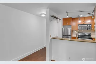 3401 Wallingford Avenue N #210, Seattle, WA 98103 - Photo 7