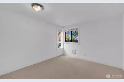 3401 Wallingford Avenue N #210, Seattle, WA 98103 - Photo 13