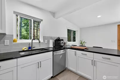 13828 183rd Avenue SE, Renton, WA 98059 - Photo 7