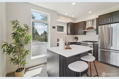 9032 14th Avenue NW #D, Seattle, WA 98117 - Photo 11