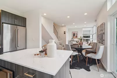 9032 14th Avenue NW #D, Seattle, WA 98117 - Photo 9