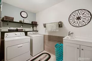 13605 SE 251st Pl, Kent, WA 98042 - Photo 23