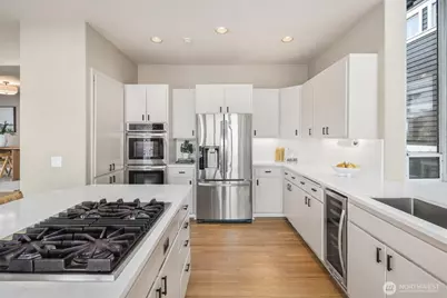 3711 Lake Washington Boulevard N, Renton, WA 98056 - Photo 7