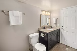 3711 Lake Washington Blvd N, Renton, WA 98056 - Photo 29