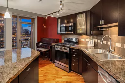 819 Virginia Street #2302, Seattle, WA 98101 - Photo 17