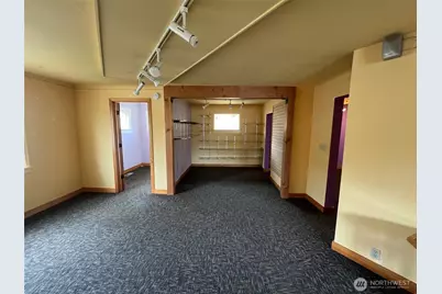 6915 Evergreen Way, Everett, WA 98203 - Photo 9