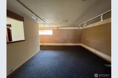 6915 Evergreen Way, Everett, WA 98203 - Photo 3