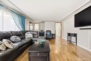 614 E 84th St, Tacoma, WA 98445 - Photo 9
