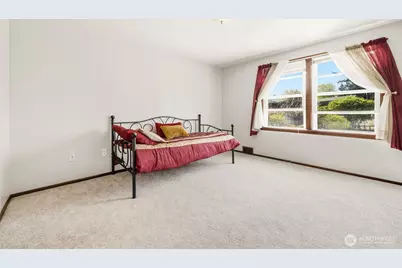 614 E 84th Street, Tacoma, WA 98445 - Photo 17