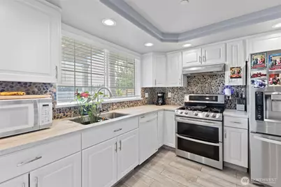 21503 60th Street E, Bonney Lake, WA 98390 - Photo 31