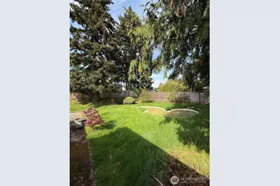 11810 19th Avenue SW, Burien, WA 98146 - Photo 9