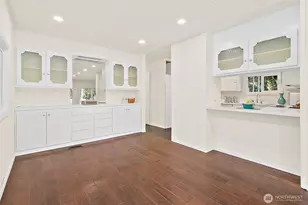 11410 205th Ave E, Bonney Lake, WA 98391 - Photo 9