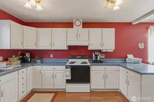 2928 Dover St, Longview, WA 98632 - Photo 13