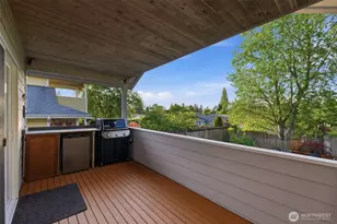 707 Gove St, Steilacoom, WA 98388 - Photo 9