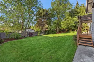 707 Gove St, Steilacoom, WA 98388 - Photo 11