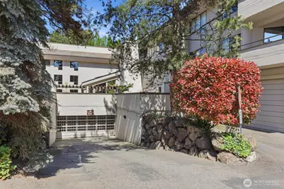 401 100th Avenue NE #209, Bellevue, WA 98004 - Photo 39