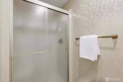 401 100th Avenue NE #209, Bellevue, WA 98004 - Photo 21