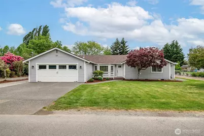 1901 12th Avenue SE, Puyallup, WA 98372 - Photo 1