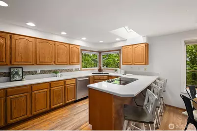6031 88th Street SW, Mukilteo, WA 98275 - Photo 9