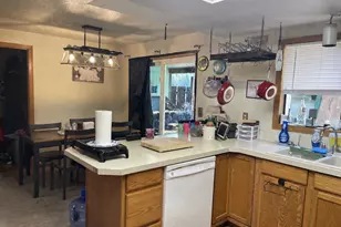 605 Scott Dr, Centralia, WA 98531 - Photo 3