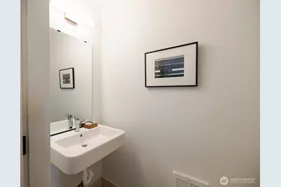 3001 S Dakota Street #2, Seattle, WA 98108 - Photo 9