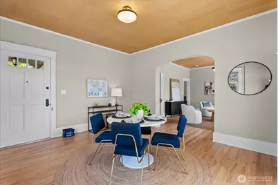 920 4th Avenue N, Seattle, WA 98109 - Photo 13