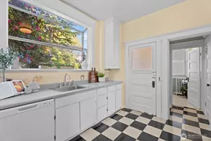 920 4th Ave N, Seattle, WA 98109 - Photo 21