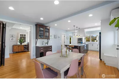1729 41st Avenue SW, Seattle, WA 98116 - Photo 7